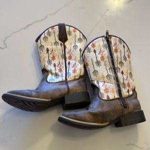 Little girl cowboy boots
